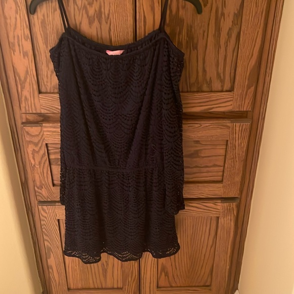 Lilly Pulitzer Lana Skort Romper Size S True Navy Scalloped Shell Lace EUC - Picture 2 of 13